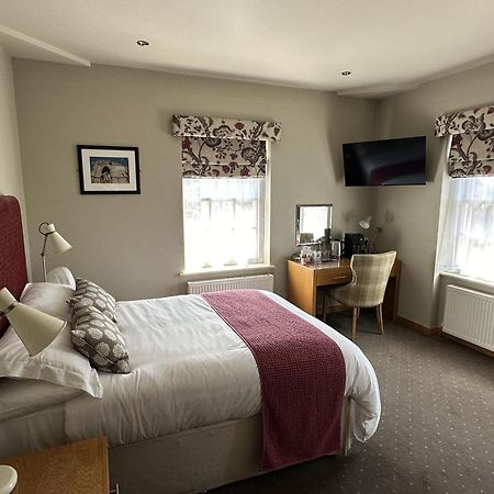 The Mitre Inn Knaresborough Extérieur photo