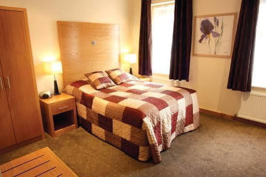The Mitre Inn Knaresborough Extérieur photo